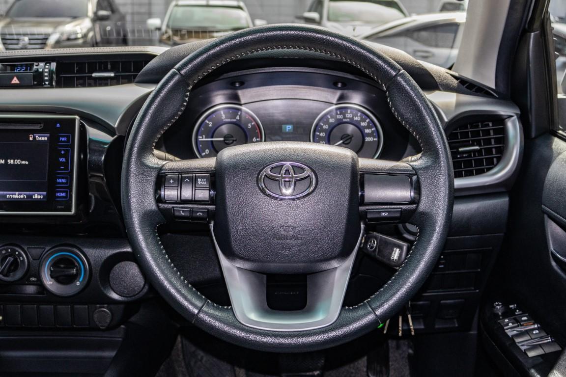 Toyota Hilux Revo Doublecab 2.4 E Plus Prerunnner A/T 2019 *SK2078*